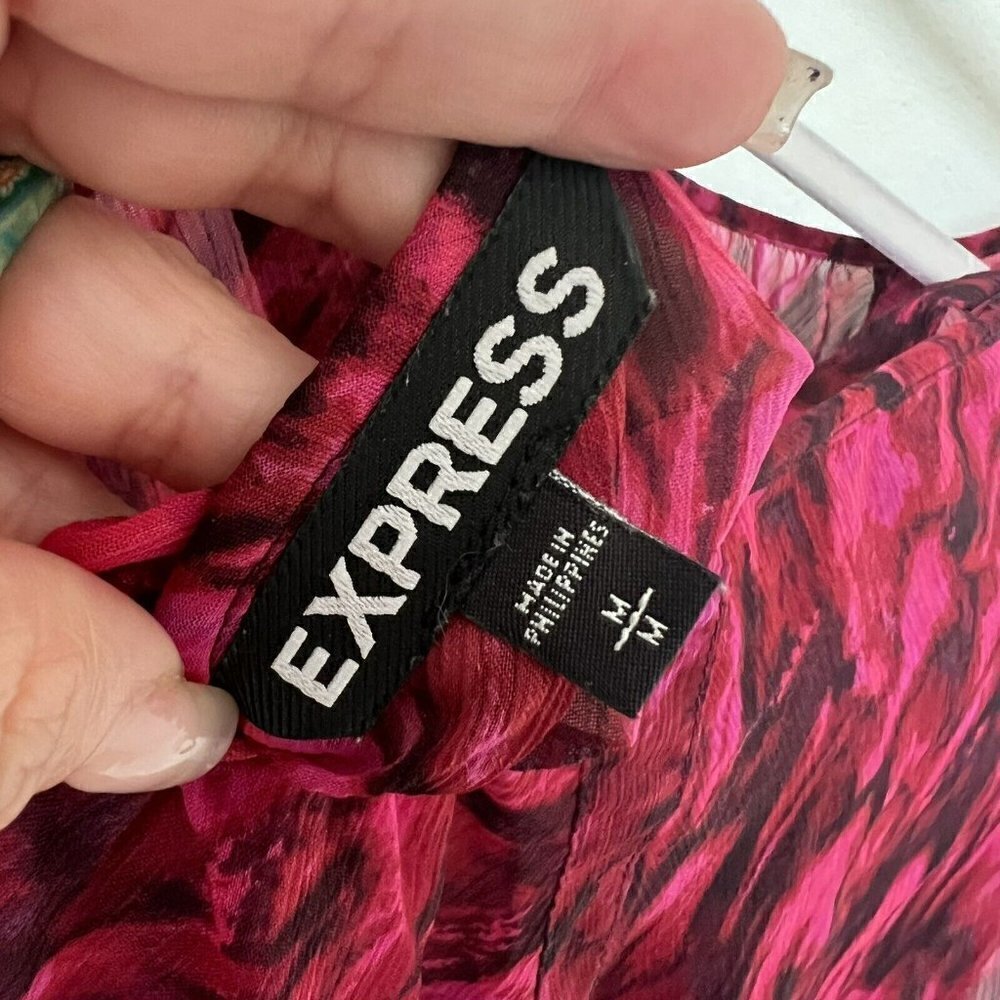 Express feather Blouse top MEDIUM magenta pink 3/4 Sleeve Criss Cross back - Picture 6 of 7